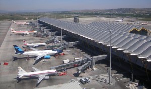 Aviones aparcados en la T4 Satélite del Aeropuerto Madrid-Barajas